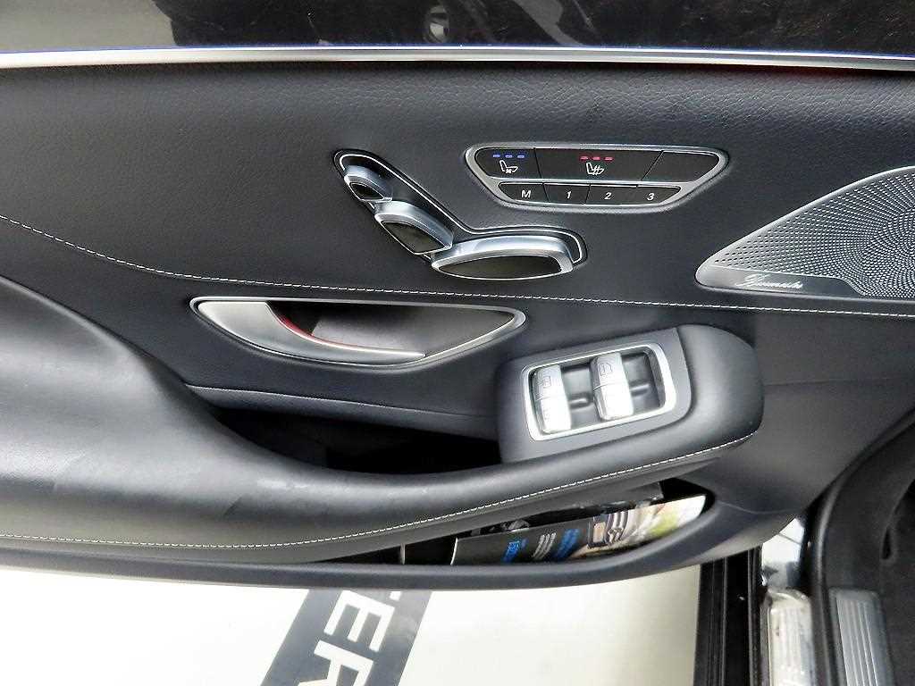 Mercedes Benz S Class - Vista 12
