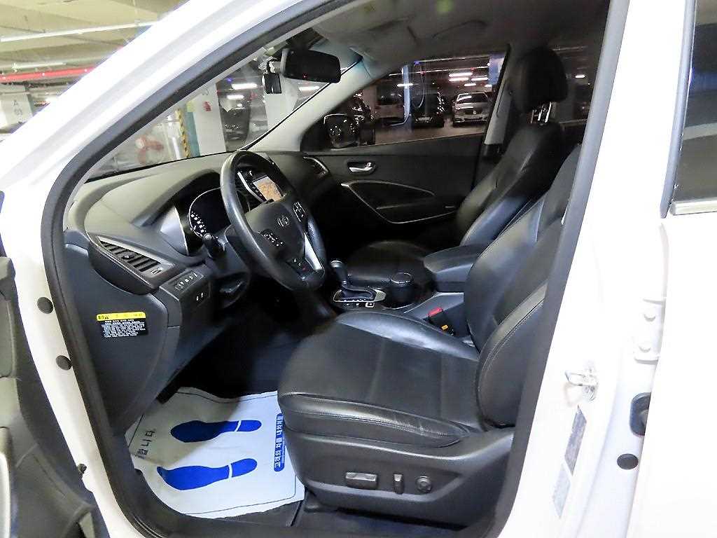 HYUNDAI Santa Fe - Vista 6