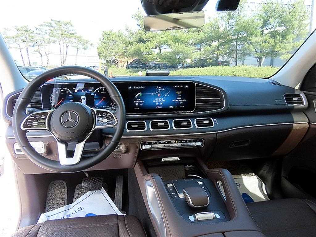 Mercedes Benz GLE Class - Vista 7