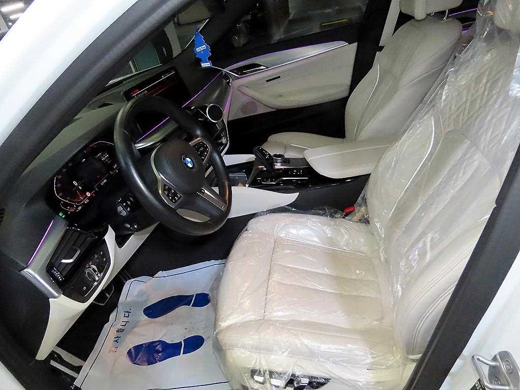 BMW 5 Series - Vista 7