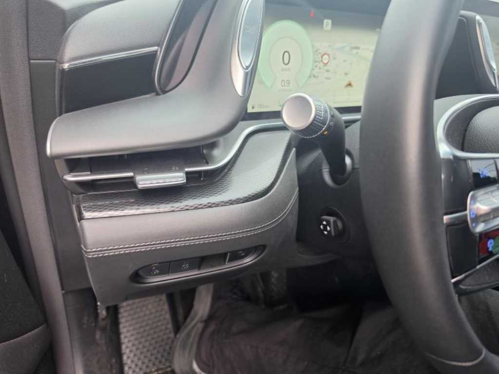 Genesis G90 - Vista 8