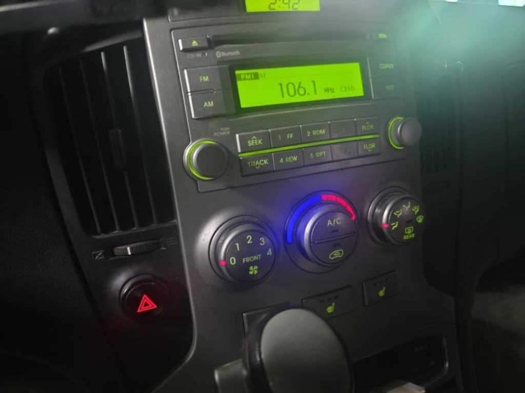 HYUNDAI Starex - Vista 6