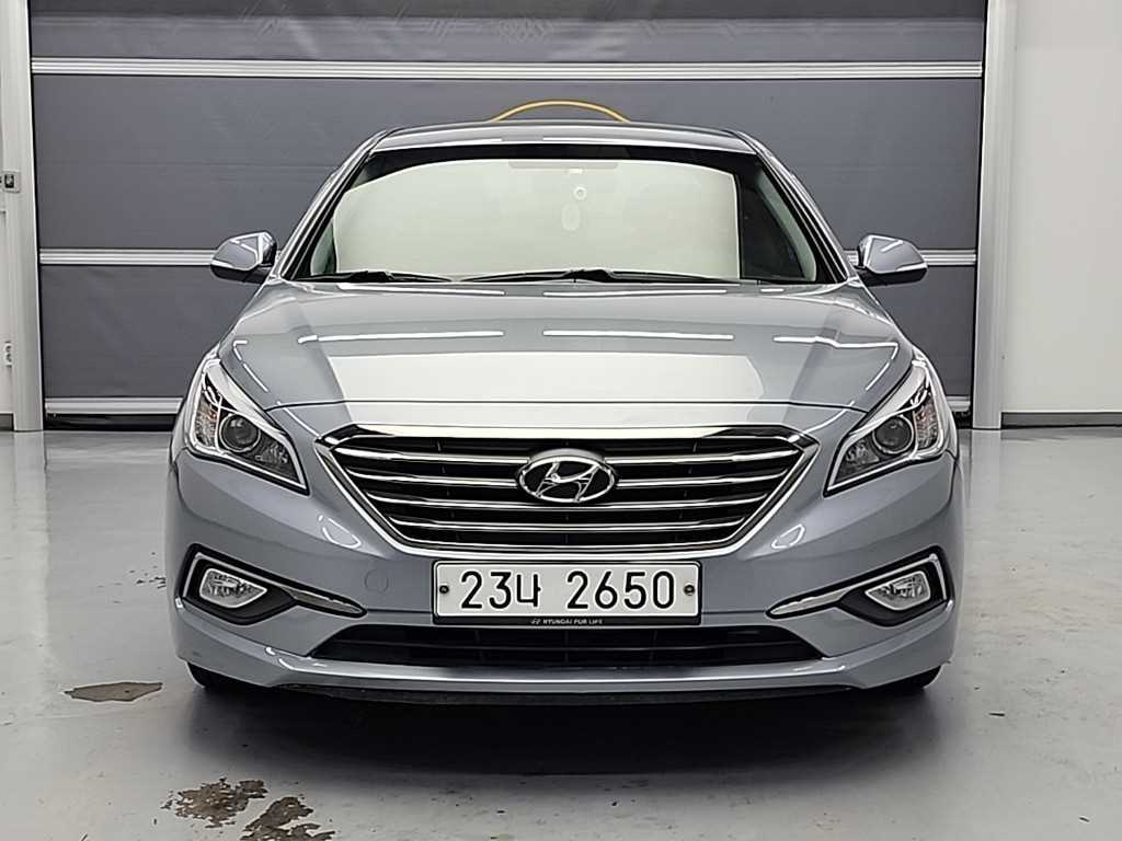 HYUNDAI Sonata - Vista 2