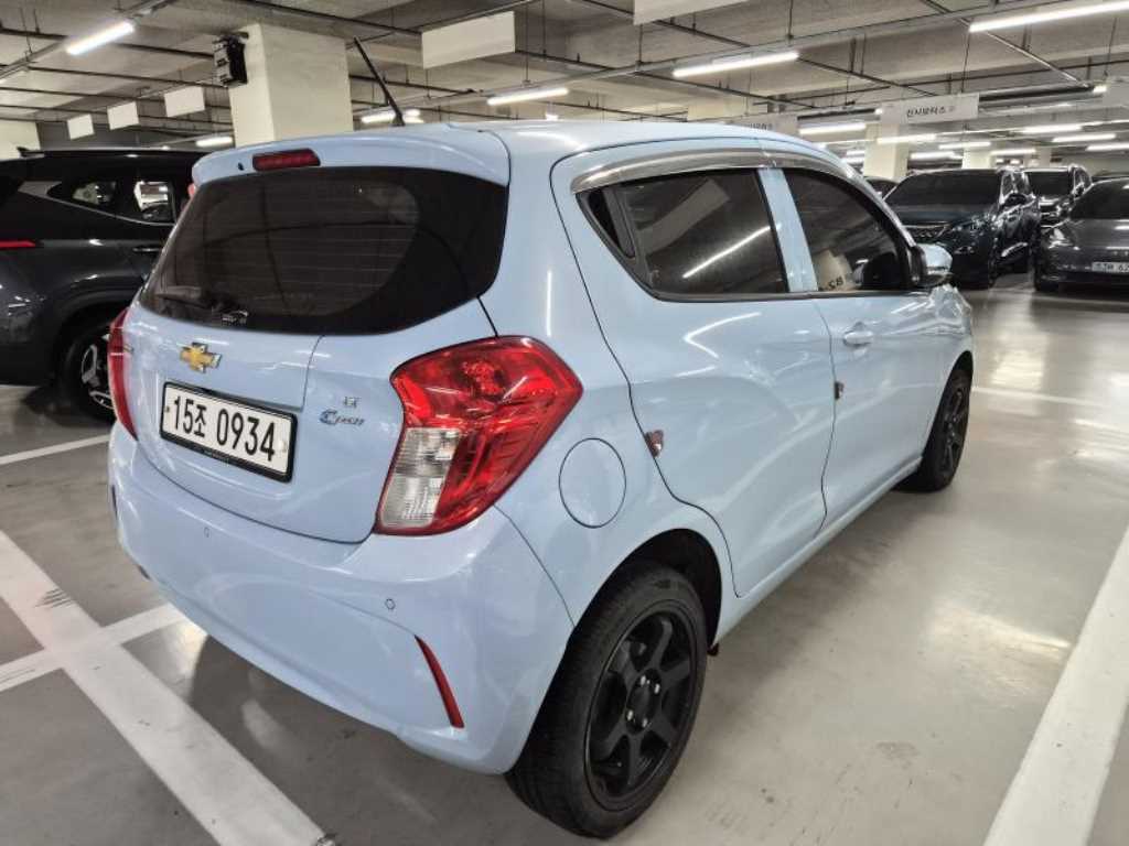 Chevrolet Spark - Vista 5