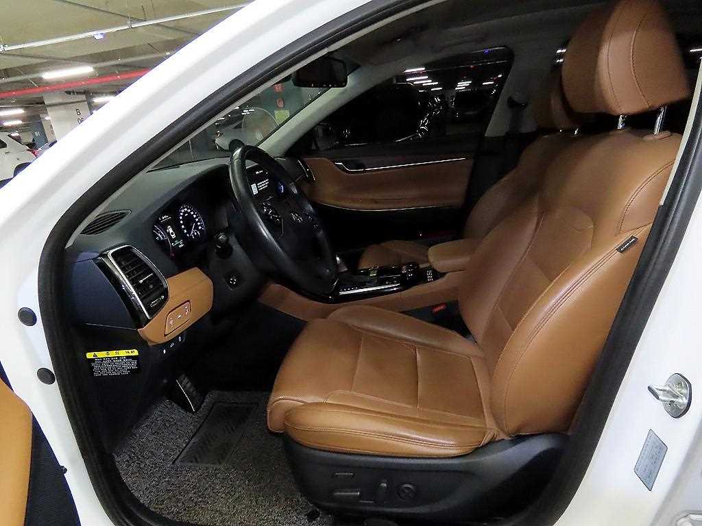 HYUNDAI Grandeur - Vista 6