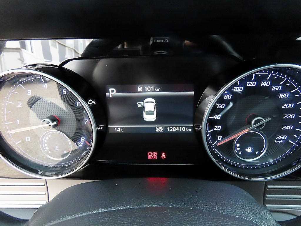 HYUNDAI Grandeur - Vista 9