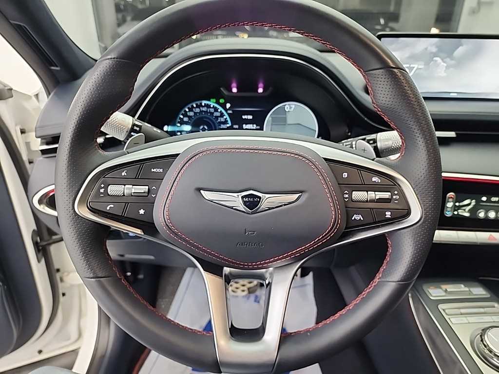 Genesis GV70 - Vista 9