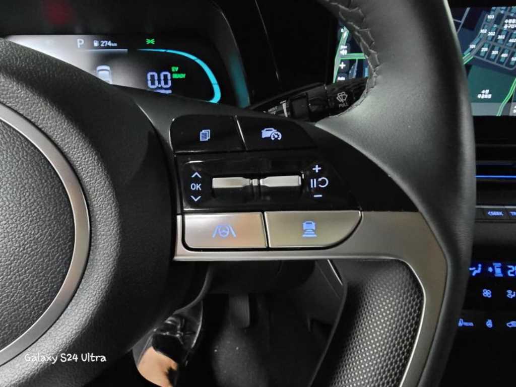 HYUNDAI Avante - Vista 3