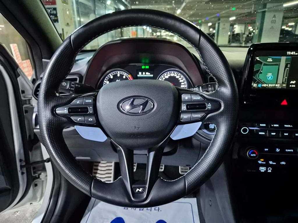 HYUNDAI Veloster - Vista 7