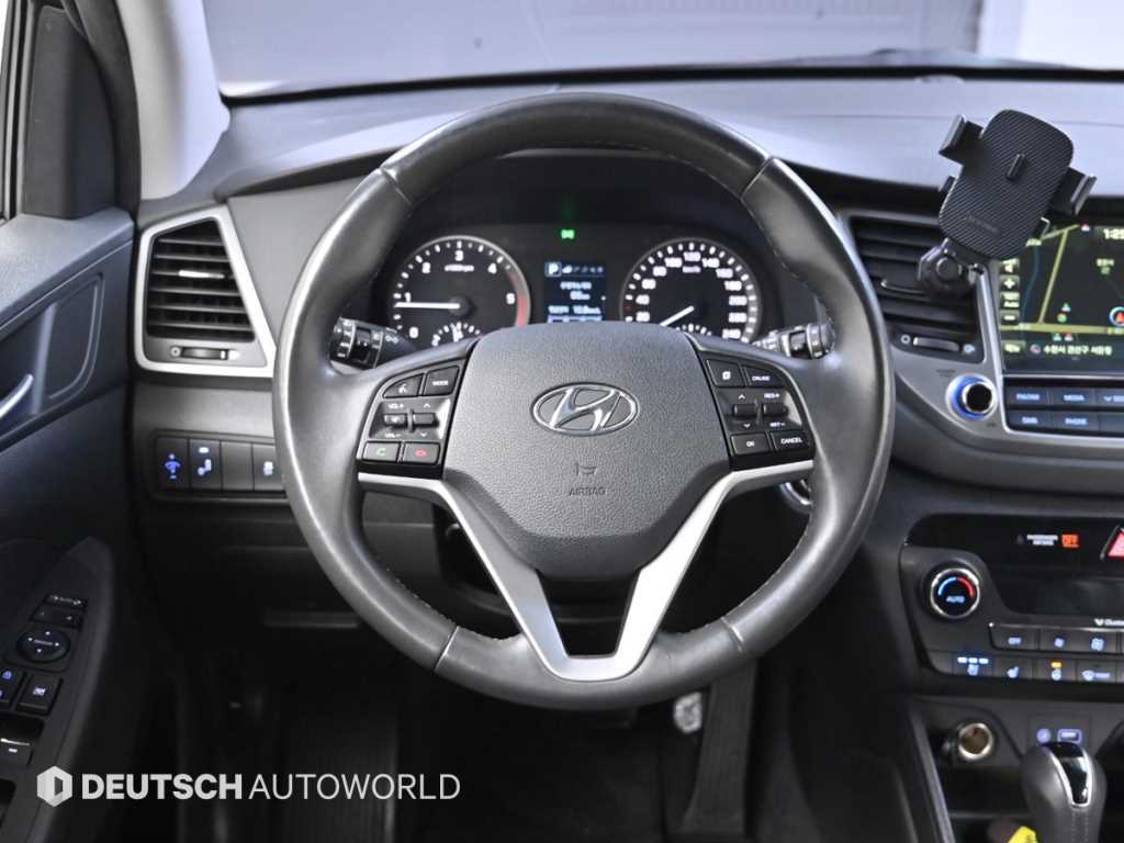 HYUNDAI Tucson 2018 Negro - Importación desde Corea - HF Imports Iquique - Foto 13
