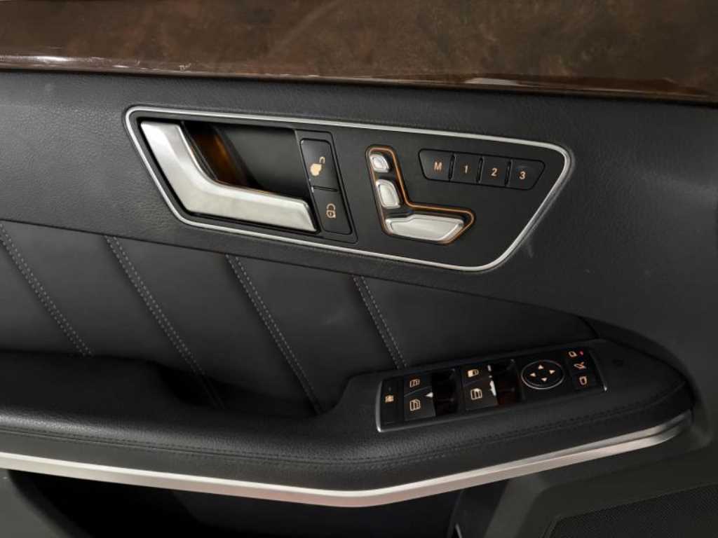 Mercedes Benz E class - Vista 9