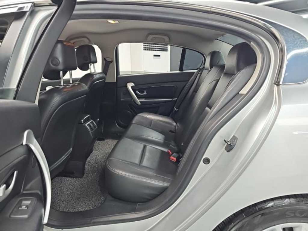 SAMSUNG SM5 2013 Gris - Importación desde Corea - HF Imports Iquique - Foto 17