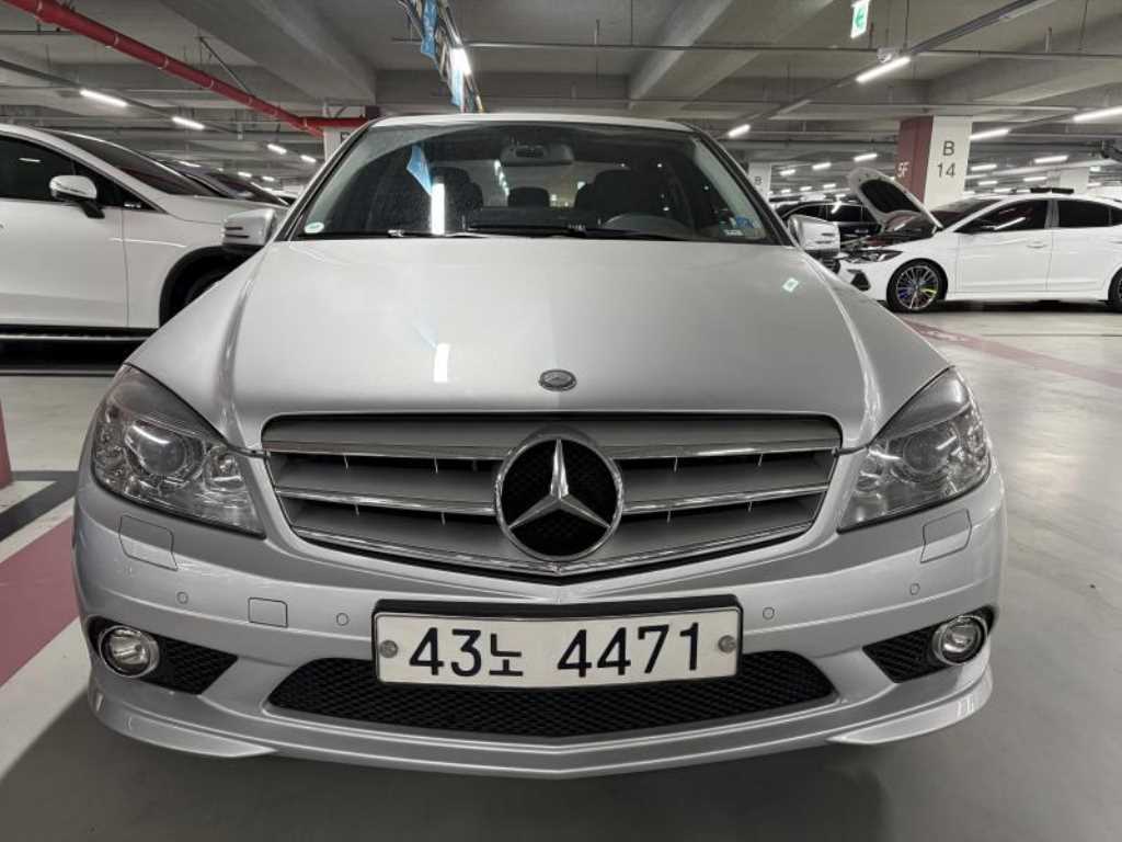 Mercedes Benz C Class 2010 Plateado - Importación desde Corea - HF Imports Iquique - Foto 1