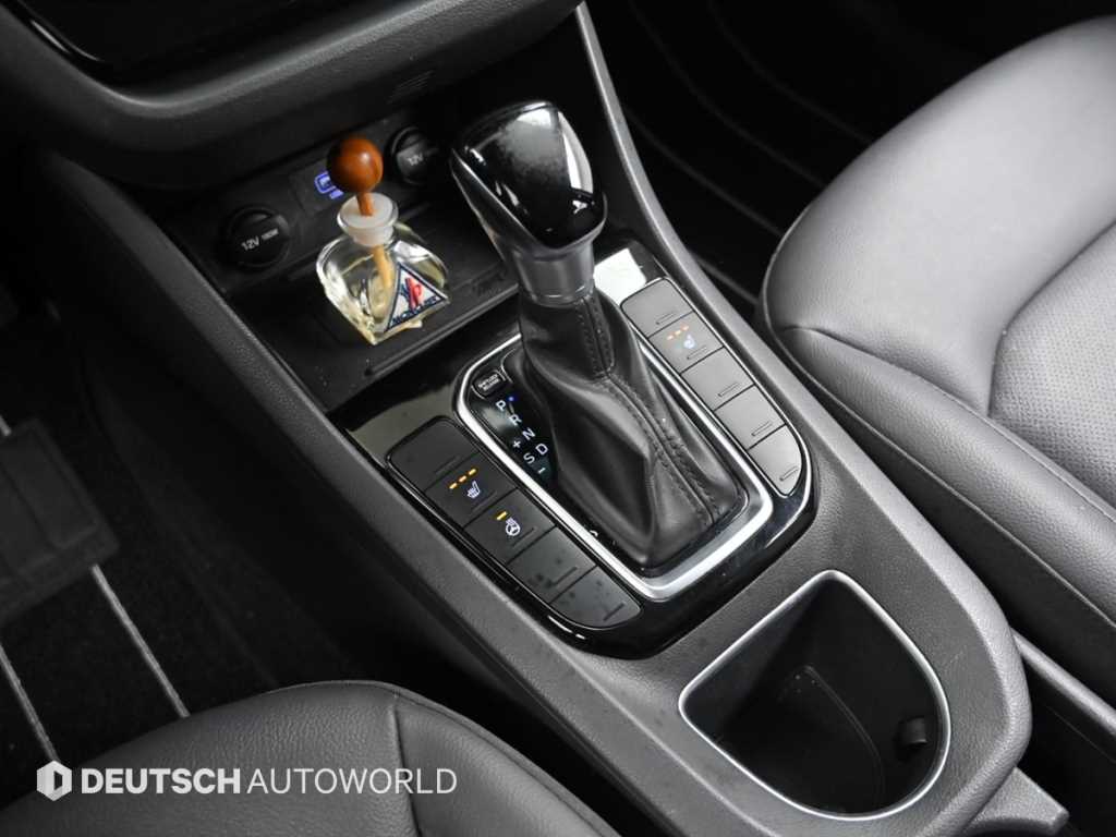 HYUNDAI Ioniq - Vista 9