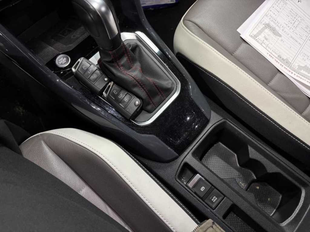 Volkswagen T-Roc - Vista 9