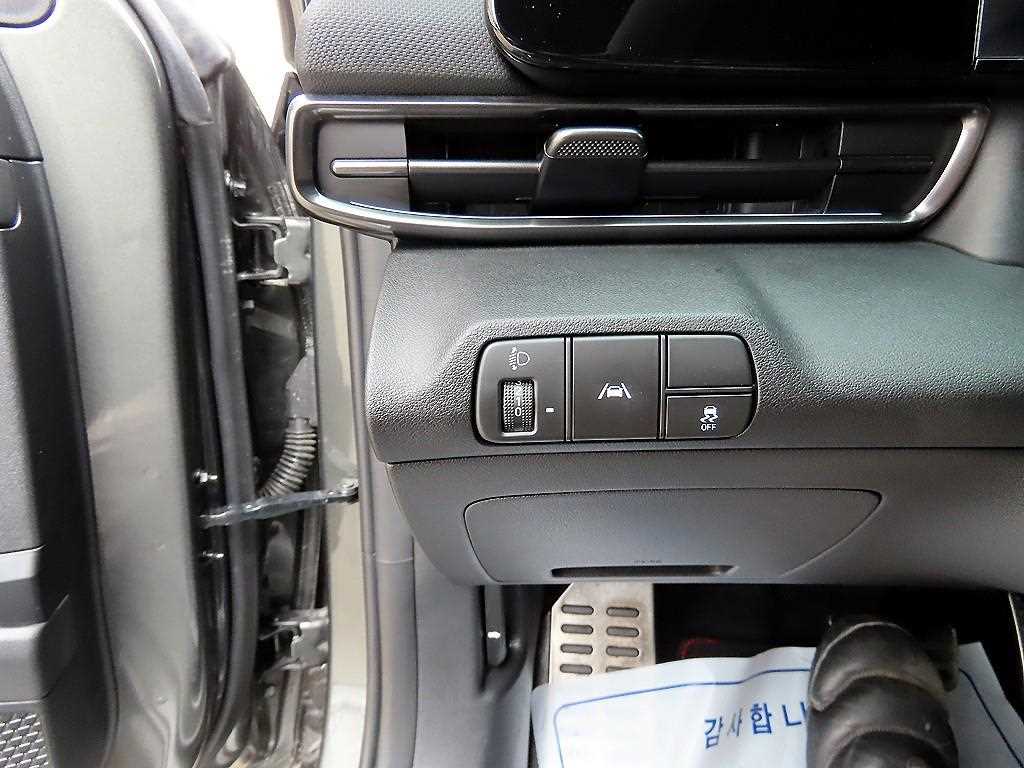 HYUNDAI Avante - Vista 12