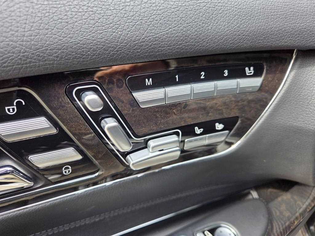 Mercedes Benz CL Class - Vista 6