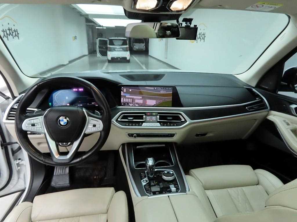 BMW X7 - Vista 6