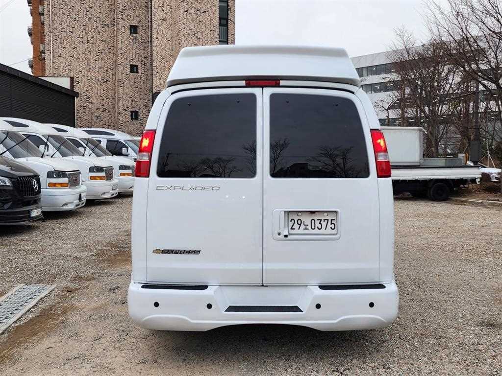 Chevrolet Express van - Vista 5