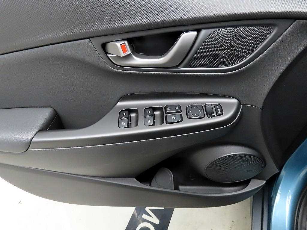 HYUNDAI Kona - Vista 11