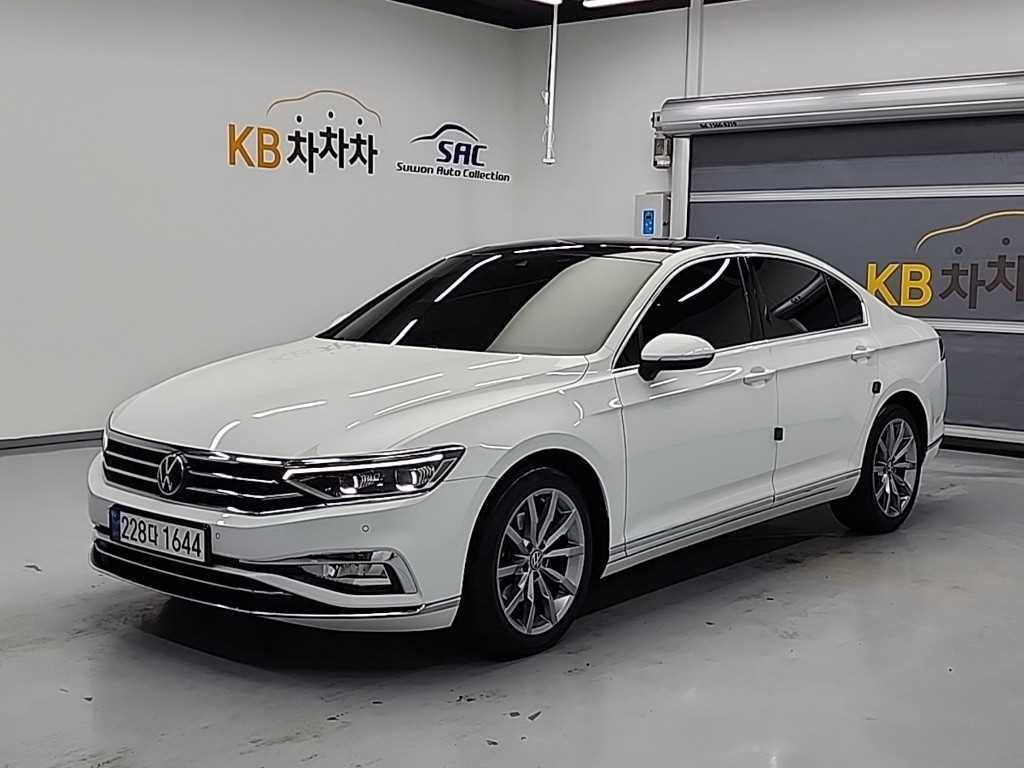 Volkswagen Passat 2021 Blanco - Importación desde Corea - HF Imports Iquique - Foto 1