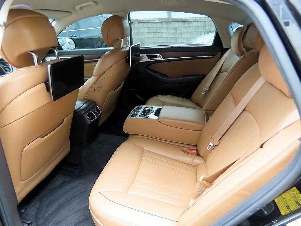 Genesis G80 - Vista 6