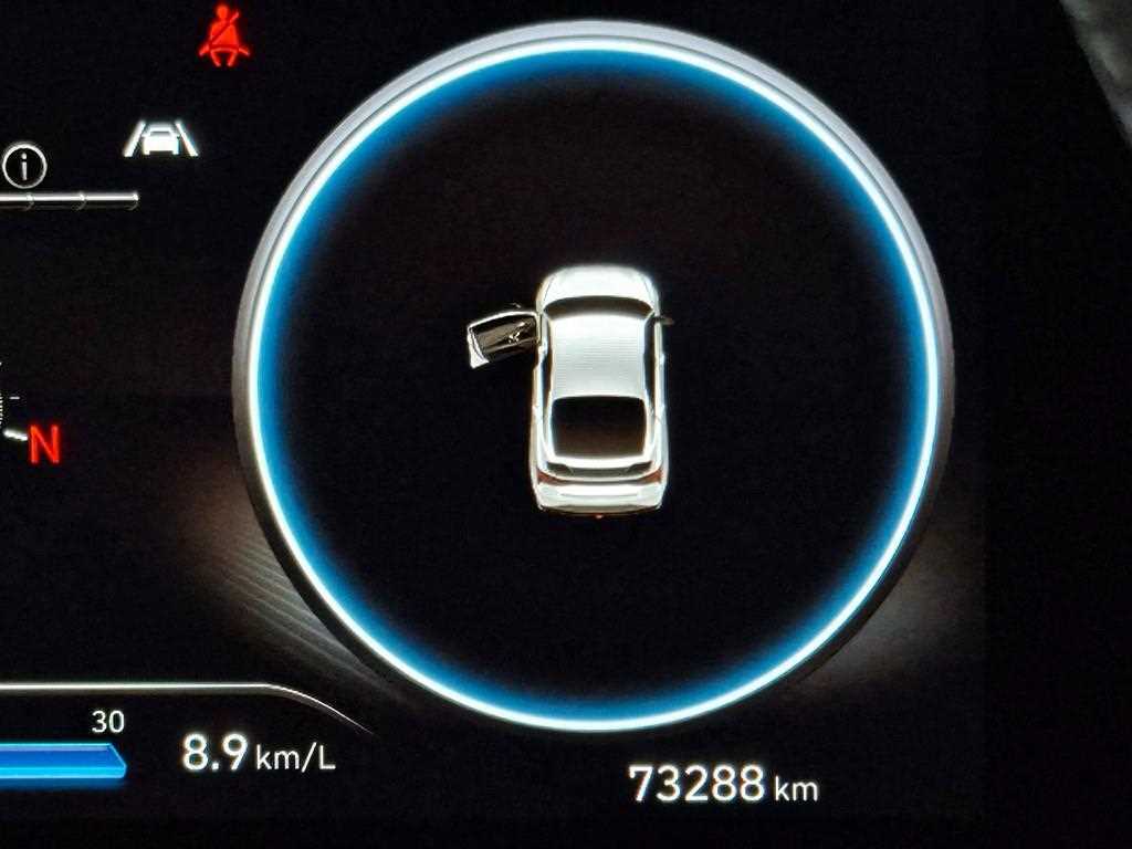 HYUNDAI Avante - Vista 9