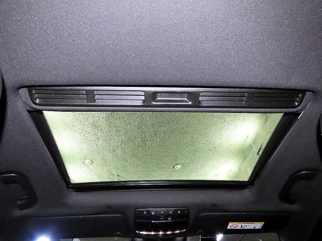 Mercedes Benz GLC Class 2023 Negro - Importación desde Corea - HF Imports Iquique - Foto 14