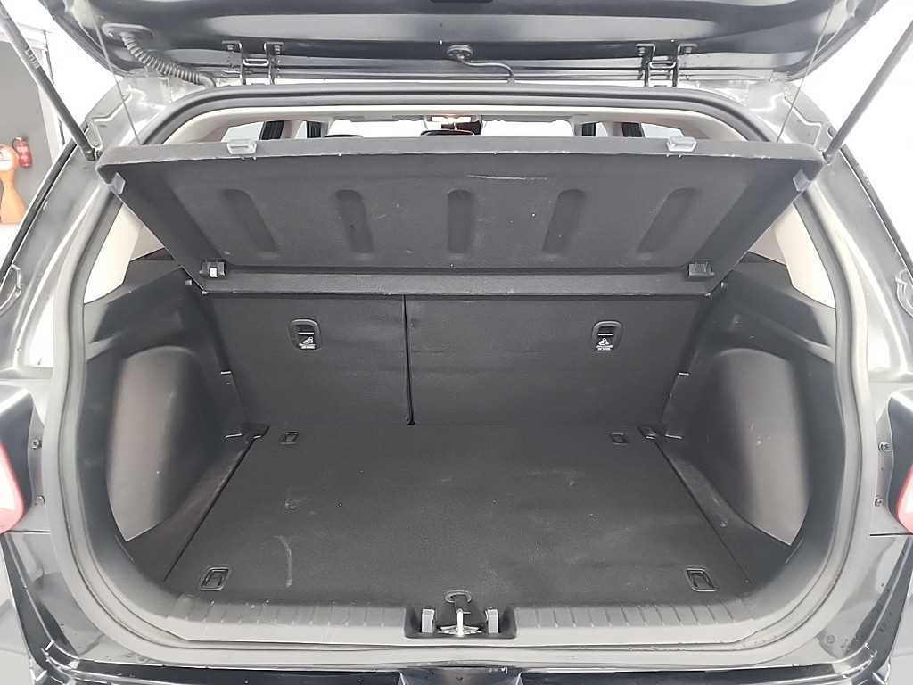 HYUNDAI Venue 2020 Negro - Importación desde Corea - HF Imports Iquique - Foto 18