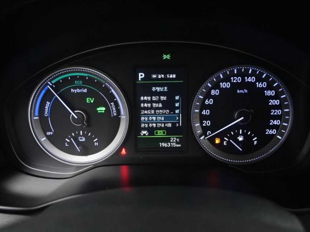 HYUNDAI Grandeur - Vista 8