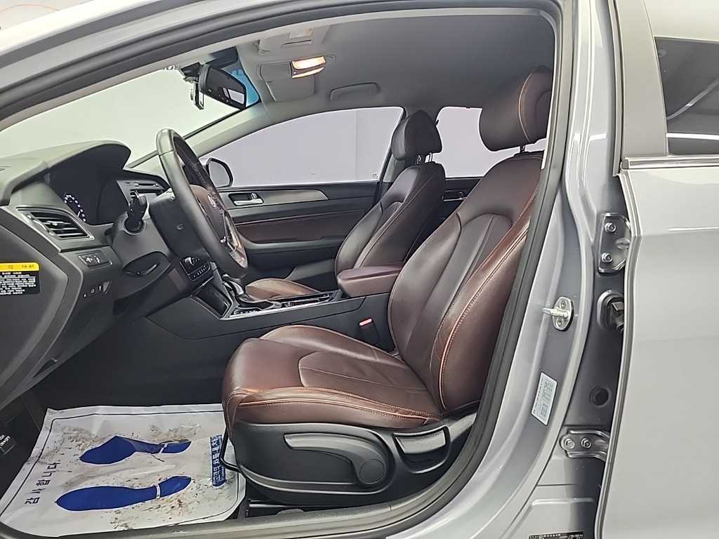 HYUNDAI Sonata - Vista 11