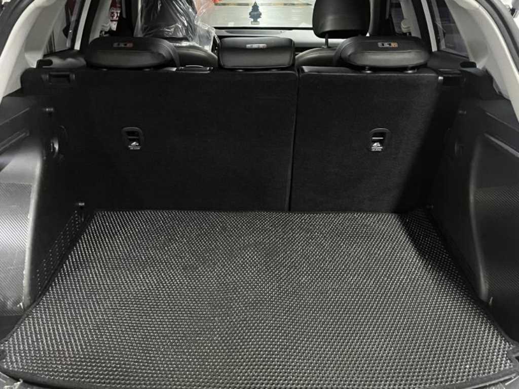 HYUNDAI Kona - Vista 6