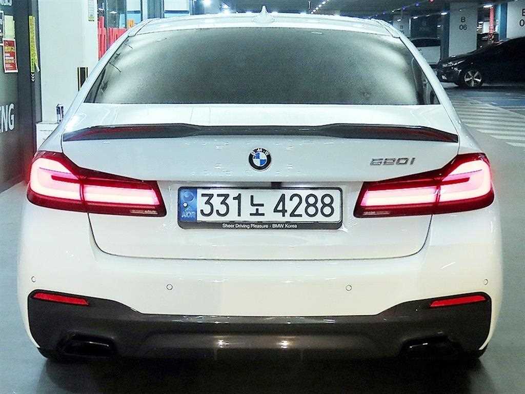 BMW 5 Series - Vista 6