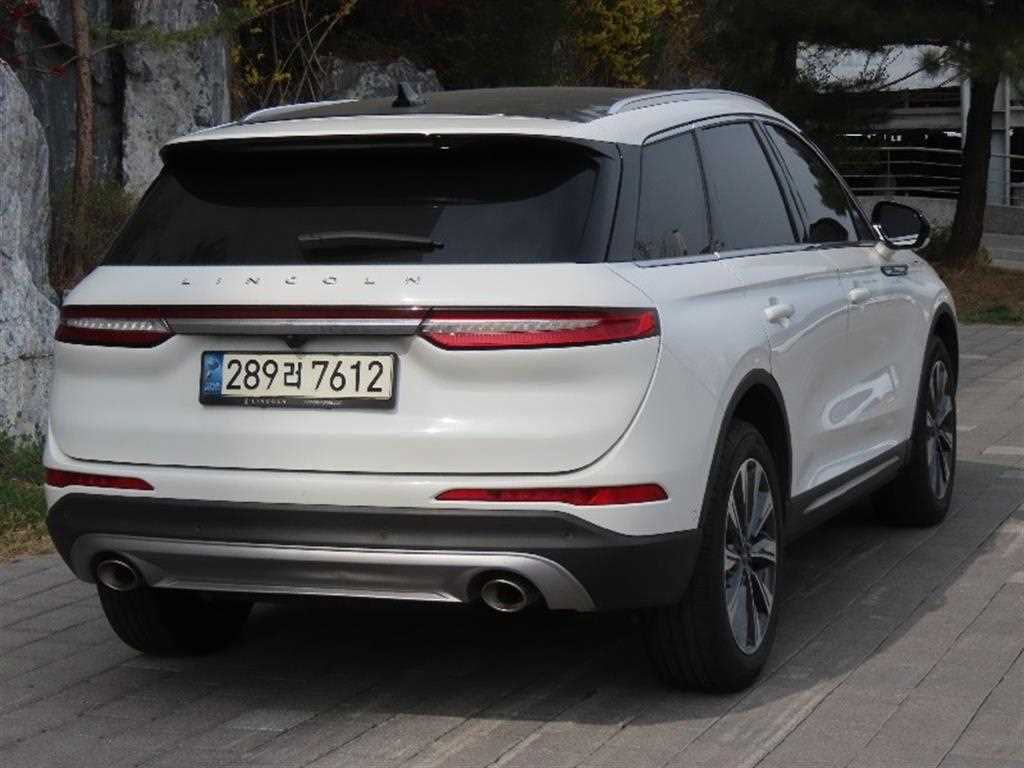 Lincoln Corsair - Vista 3