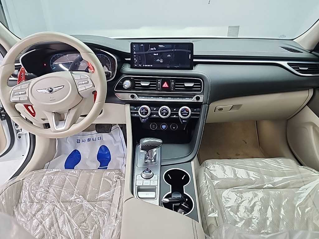 Genesis G70 - Vista 7