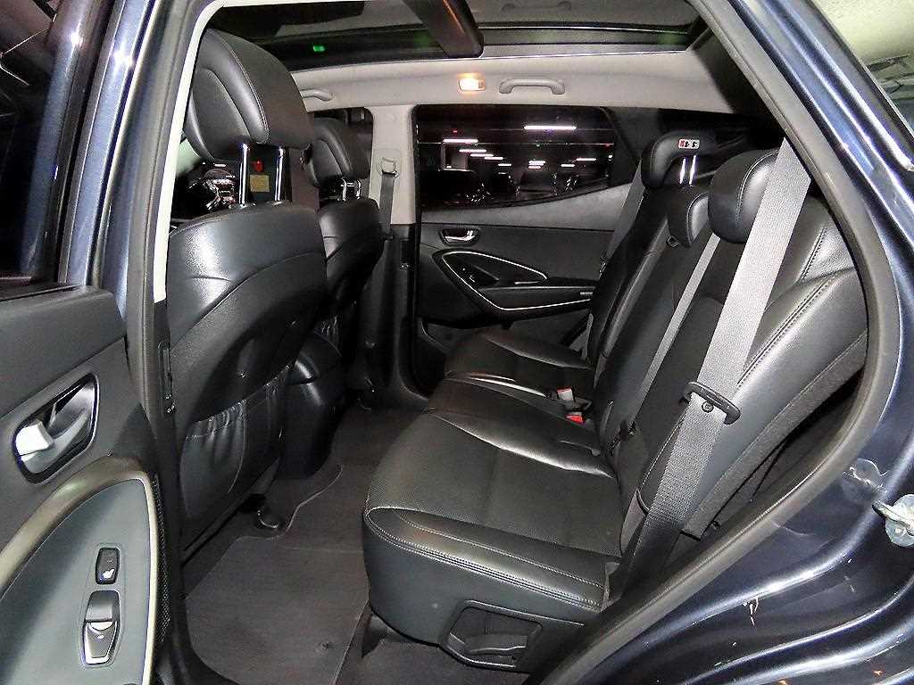 HYUNDAI Santa Fe - Vista 7