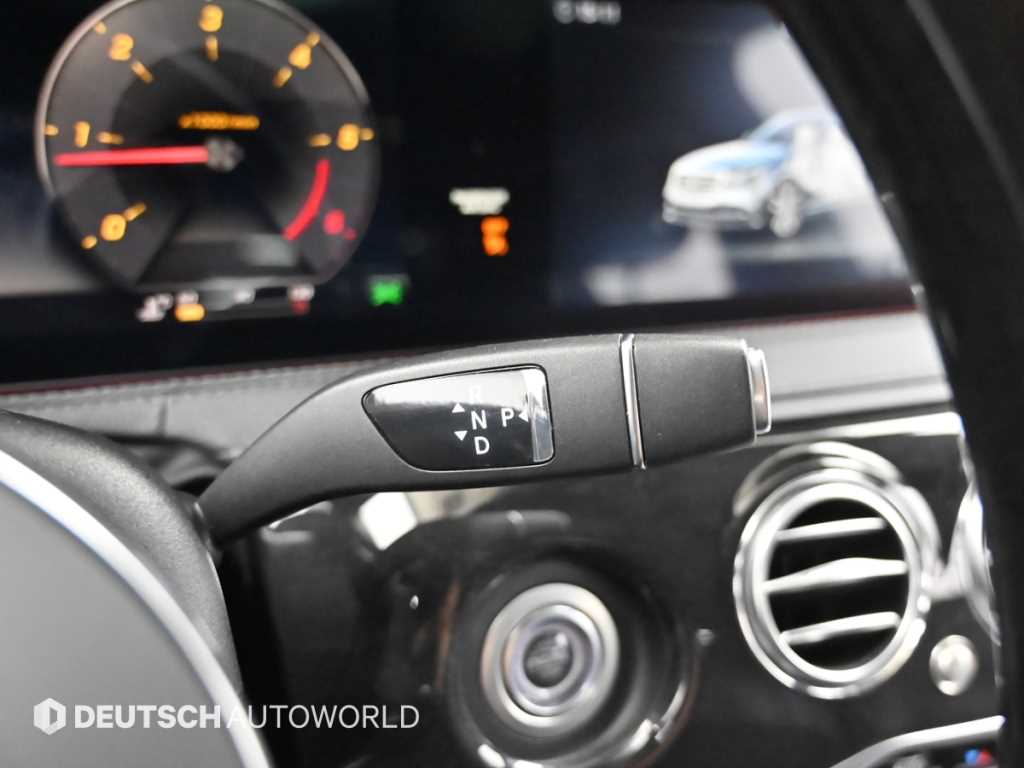 Mercedes Benz S Class - Vista 9