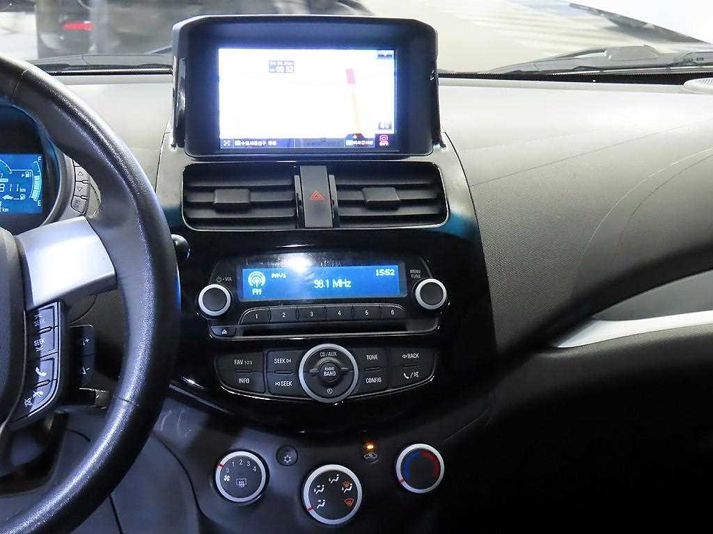 Chevrolet Spark - Vista 10