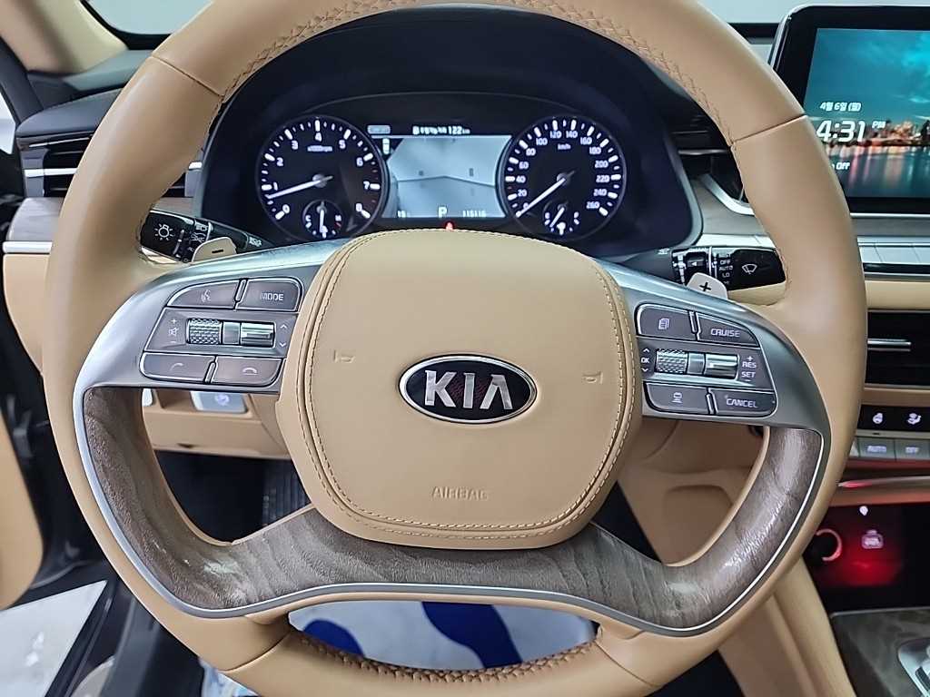 KIA K9 - Vista 9