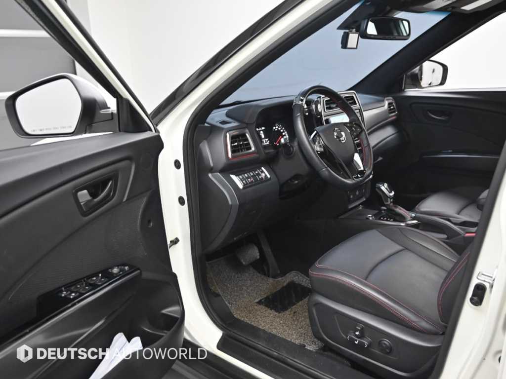 Ssangyong Tivoli - Vista 11