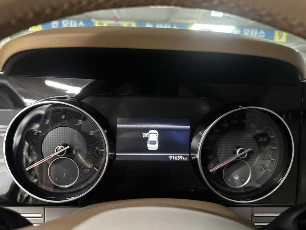 HYUNDAI Grandeur - Vista 4