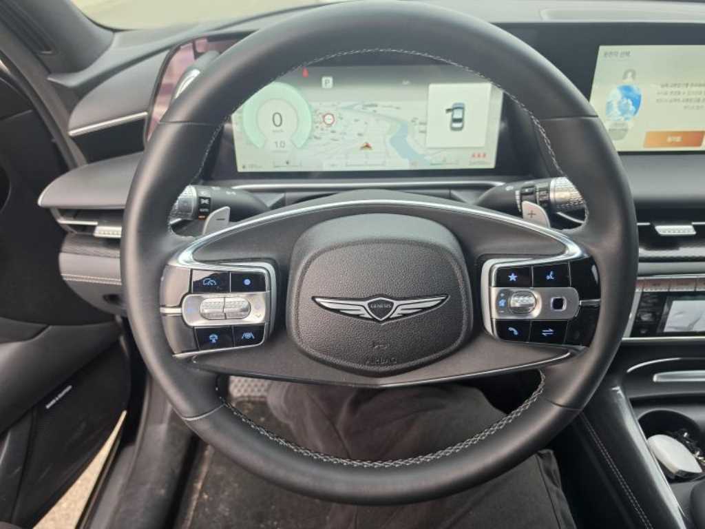 Genesis G90 - Vista 10