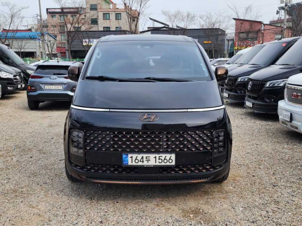 HYUNDAI Staria - Vista 2