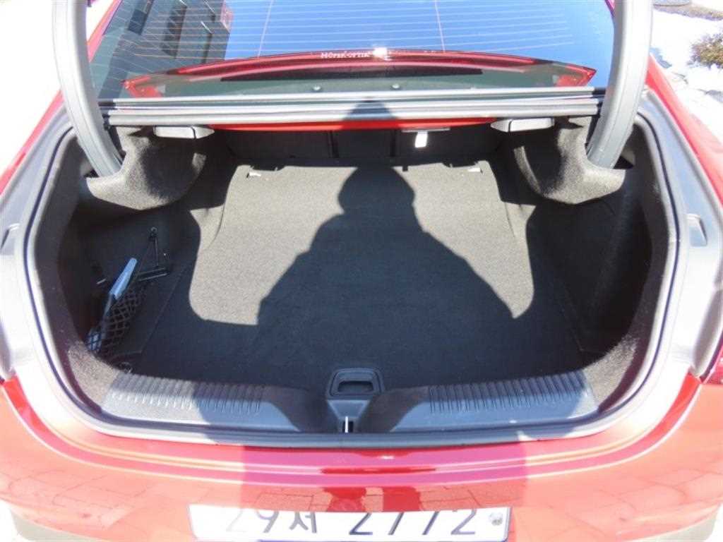 Mercedes Benz CLS Class - Vista 10