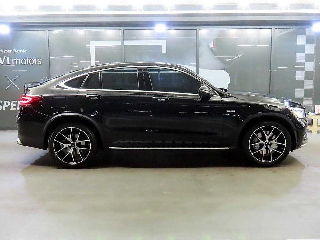 Mercedes Benz GLC Class - Vista 3