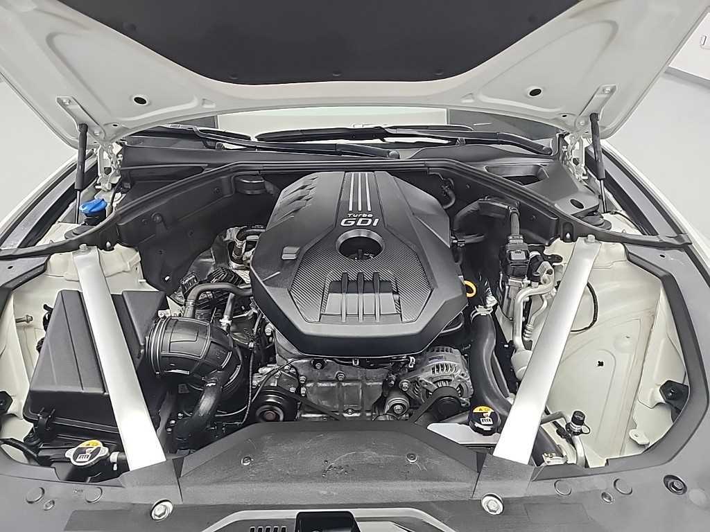 Genesis G70 - Vista 5