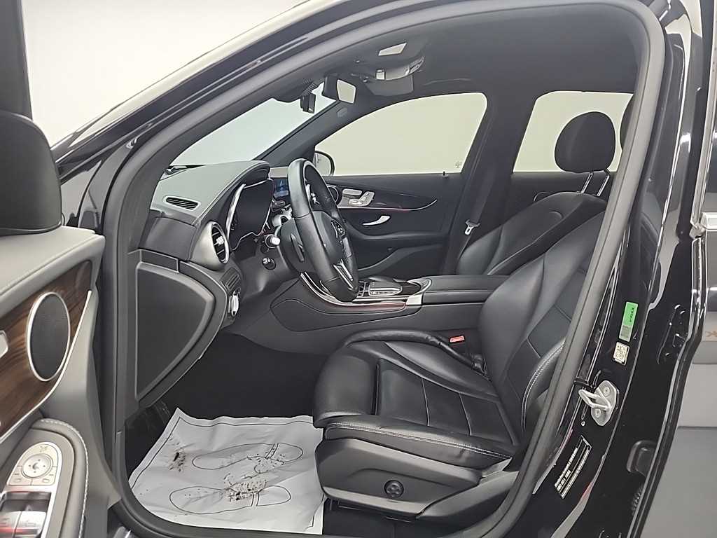 Mercedes Benz GLC Class - Vista 11