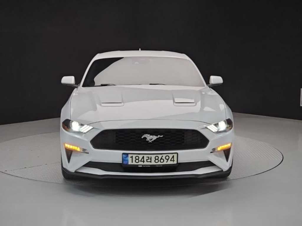 Ford Mustang 2021 Blanco - Importación desde Corea - HF Imports Iquique - Foto 1