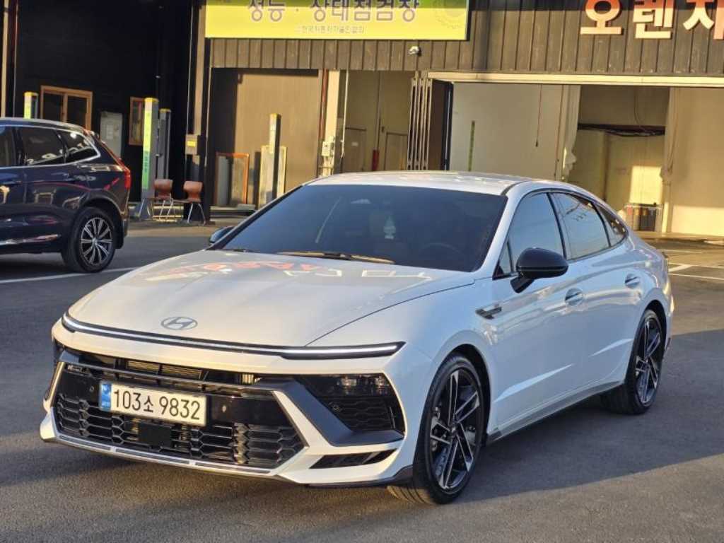 HYUNDAI Sonata - Vista 2