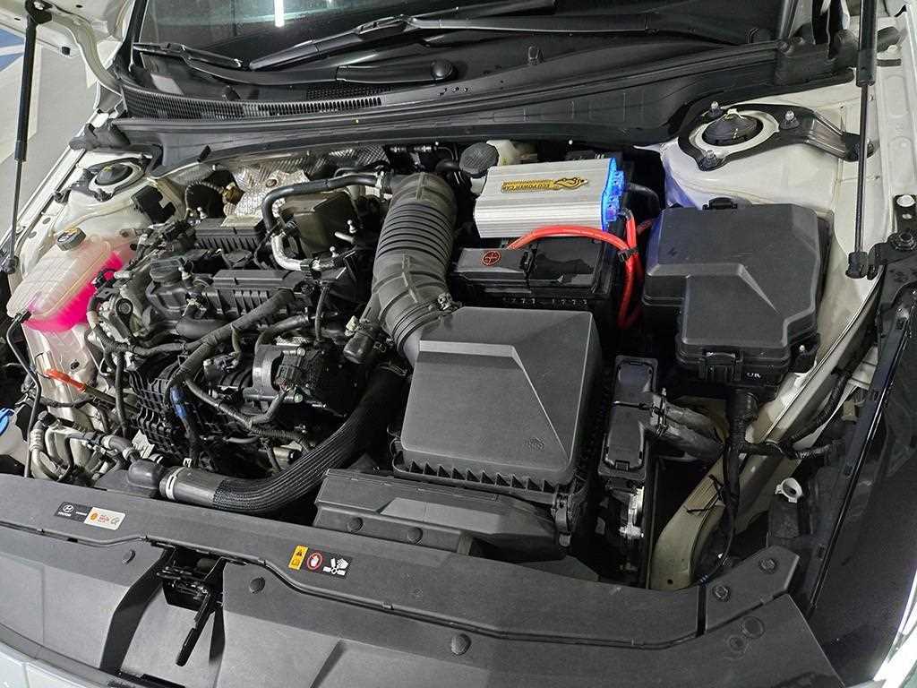 HYUNDAI Avante 2022 Blanco - Importación desde Corea - HF Imports Iquique - Foto 18